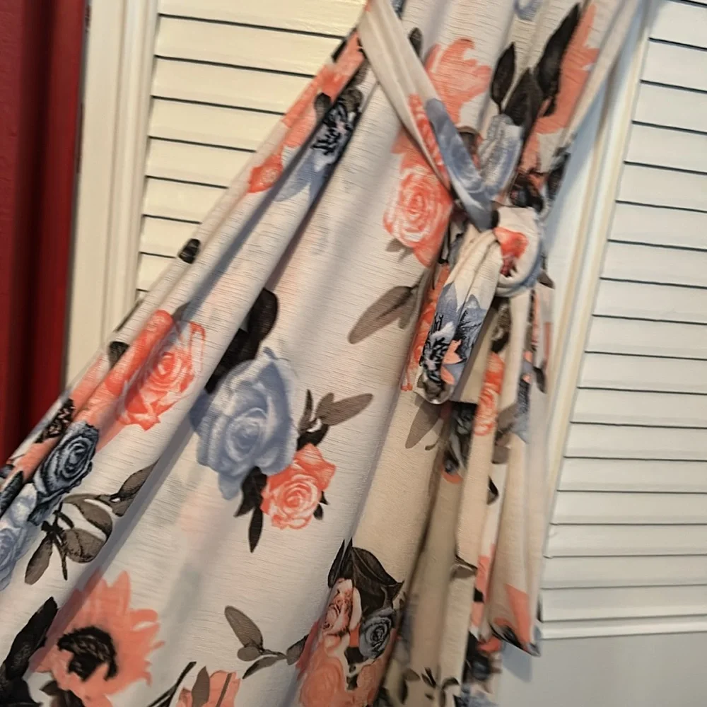Vanilla bay Maxi Summer Floral Dress Size S small white ivory pink blue